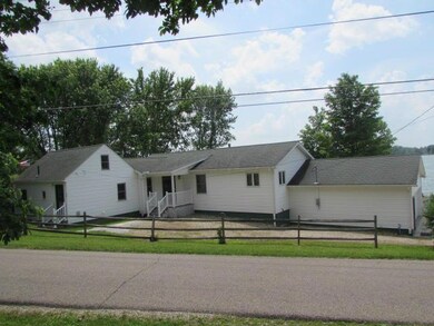 442 Lake Shore Blvd, Thornville, OH 43076 - photo 4