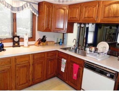 20 Union Ln, Whitinsville, MA 01588 - photo 4