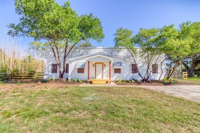 1006 Hamilton St, Waller, TX 77484 - photo 6
