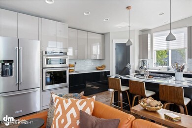 19-Kitchen_SLS_-2200