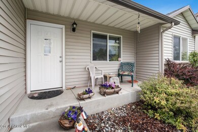 004-1513NMoonstoneSt-PostFalls-ID-83854-