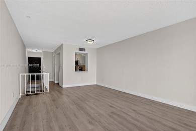 9210 Fontainebleau Blvd unit 505, Miami, FL 33172 - photo 5