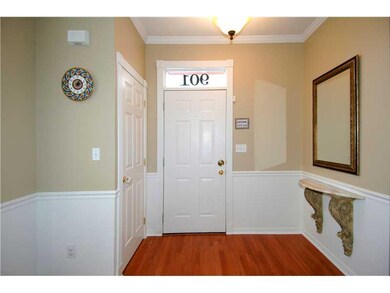 Entry/Foyer.