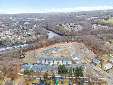 6 W Valley Cir unit 62, West Warwick, RI 02893 - photo 5