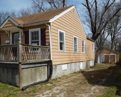 6837 Walrond Ave, Kansas City, MO 64132 - photo 2