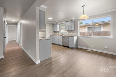 1216 S Locust St, Nampa, ID 83686 - photo 4