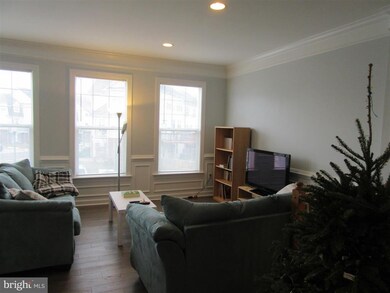 8175 Glade Bank Dr, Manassas, VA 20111 - photo 3