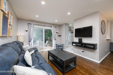 97 Heron Ct, Manalapan, NJ 07726 - photo 6