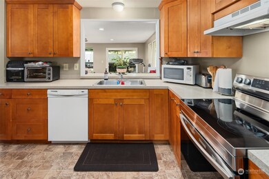 8418 56th St W, University Place, WA 98467 - photo 7