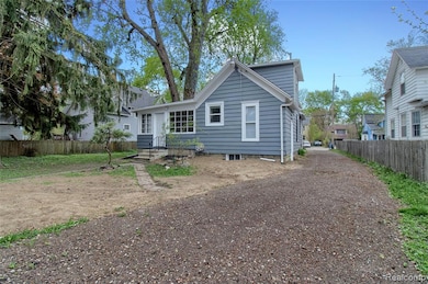 127 Bates St, Jackson, MI 49202 - photo 3
