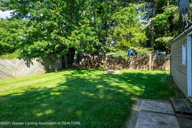 126 N Franklin St, Maple Rapids, MI 48853 - photo 6