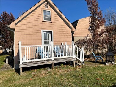 18 Vermont St, Cranston, RI 02920 - photo 2