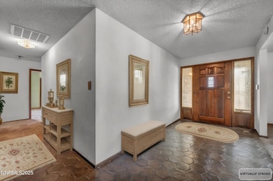 Foyer VS