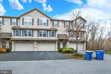 9089 Joyce Ln unit UT13, Hummelstown, PA 17036 - photo 3