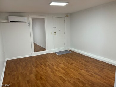 158 Lafayette St unit 2, Newark, NJ 07105 - photo 4