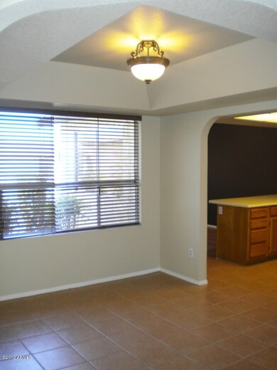 07. Dining Room (View 1)