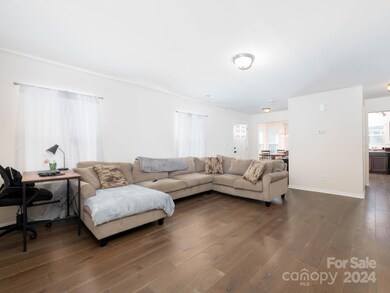 817 Ranchero St, Statesville, NC 28677 - photo 3