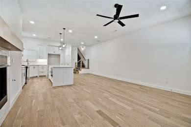 510 W Persimmon St, Rogers, AR 72756 - photo 5