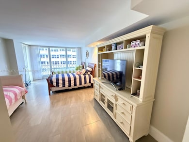 Atlantic Ocean Club Condominium unit 904, Fort Lauderdale, FL 33308 - photo 5