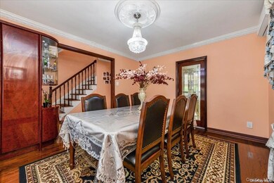 87-67 Chevy Chase St, Jamaica, NY 11432 - photo 4