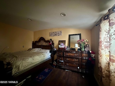 1504 S 14th St, Yakima, WA 98901 - photo 7