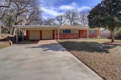 876 Patti Dr, Bedford, TX 76022 - photo 4