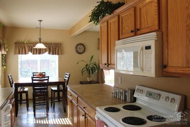 20603 Wild Rose Ln, Bend, OR 97702 - photo 4