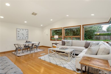 3123 Hunts Point Rd, Hunts Point, WA 98004 - photo 6