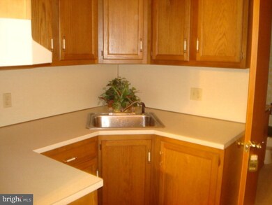 411 N Lehigh St, Tamaqua, PA 18252 - photo 2