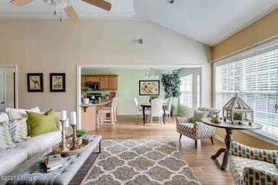 10015 Cedar Garden Dr-11