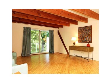 Living Room-L1.