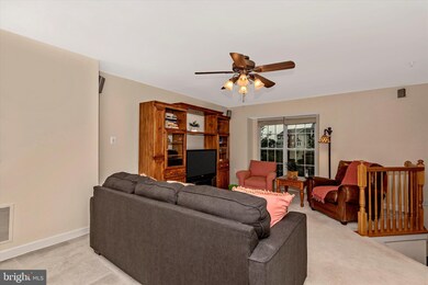 6417 Towncrest Ct W, Frederick, MD 21703 - photo 7