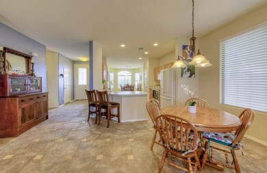 Casual Dining ~ Breakfast Bar