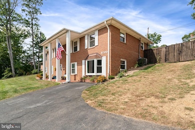 6700 Bulkley Rd, Lorton, VA 22079 - photo 4