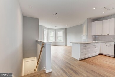 317 R St NW unit 2, Washington, DC 20001 - photo 2