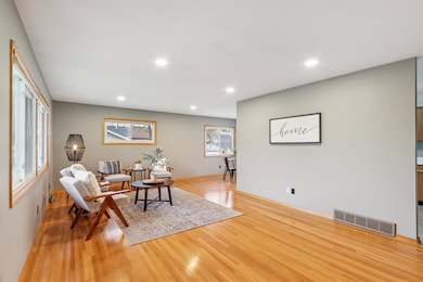 205 E Washington St, Norway, IA 52318 - photo 3