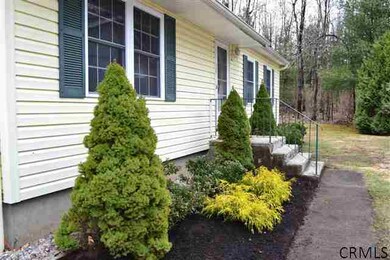 38 Pheasant Ct, Saratoga Springs, NY 12866 - photo 2