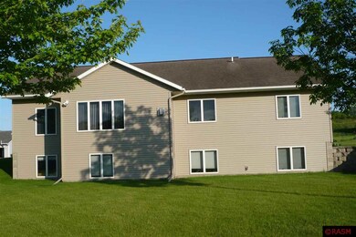 44 Cedar Dr, New Ulm, MN 56073 - photo 3