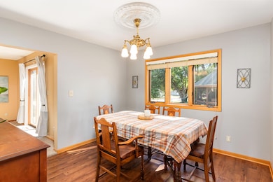 graphicbee08-1426-16thSt-Boone