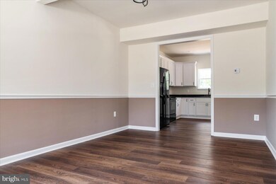 246 N Marlyn Ave, Essex, MD 21221 - photo 5