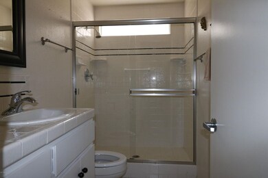 7 bath hall