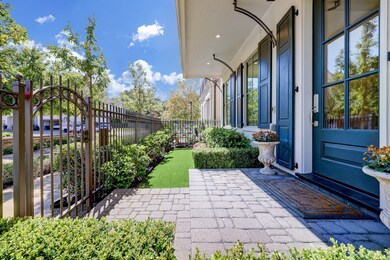 306 Magnolia Heights Ln, Houston, TX 77024 - photo 2