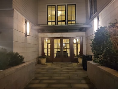 580 Washington St unit 101, Wellesley, MA 02482 - photo 2