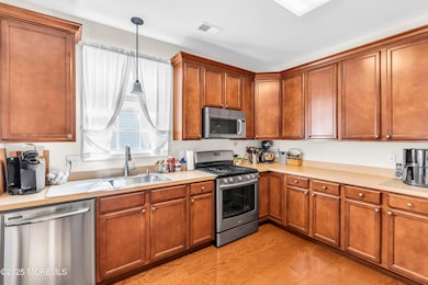 20 Snowberry Ln, Howell, NJ 07731 - photo 6