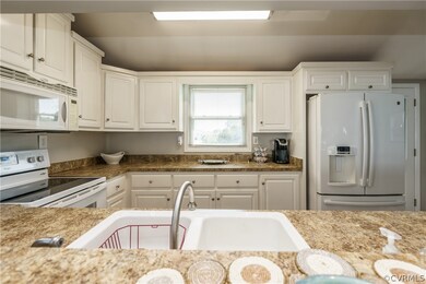 998 Fort Lowry Ln, Dunnsville, VA 22454 - photo 7