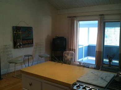 93 Falmouth Heights Rd unit 5, Falmouth, MA 02540 - photo 5