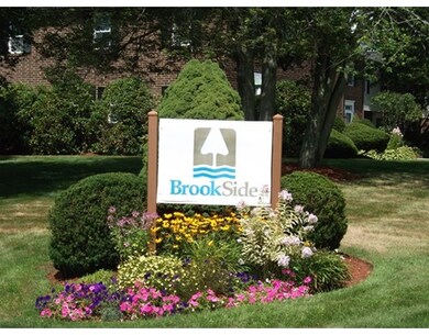 638 Chickering Rd unit 638, North Andover, MA 01845 - photo 3