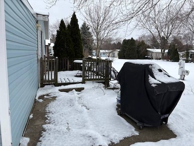 595 Mallard St, Rochester Hills, MI 48309 - photo 7