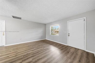 55 Jasmine St, Lake Placid, FL 33852 - photo 4