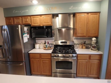 3546 SW Willow Brook Ln, Topeka, KS 66614 - photo 7